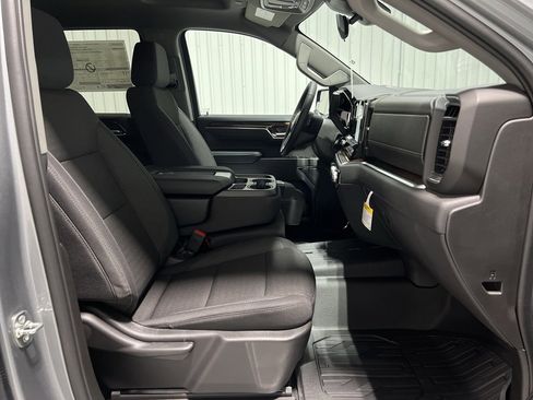 New 2026 GMC Sierra 1500 SLE image 27