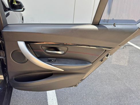 Used 2018 BMW 330i Sedan RWD image 40