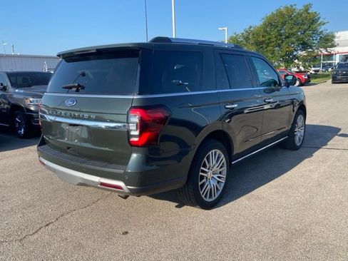 Used 2023 Ford Expedition Limited AWD/4WD image 3