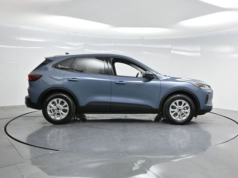 Used 2025 Ford Escape Active image 35