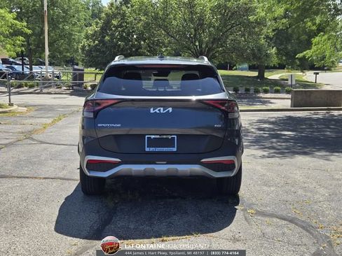 Certified 2024 Kia Sportage EX AWD/4WD image 4
