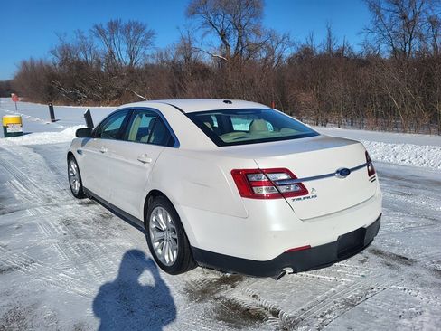 Used 2015 Ford Taurus Limited w/ Equipment Group 301A image 9