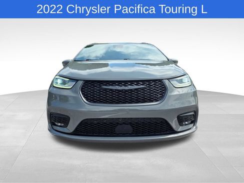 Used 2022 Chrysler Pacifica Touring-L w/ S Appearance Package FWD image 9