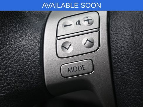 Used 2013 Toyota Corolla LE image 15