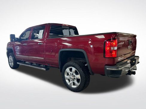 Used 2019 GMC Sierra 2500 SLT w/ Duramax Plus Package AWD/4WD image 3