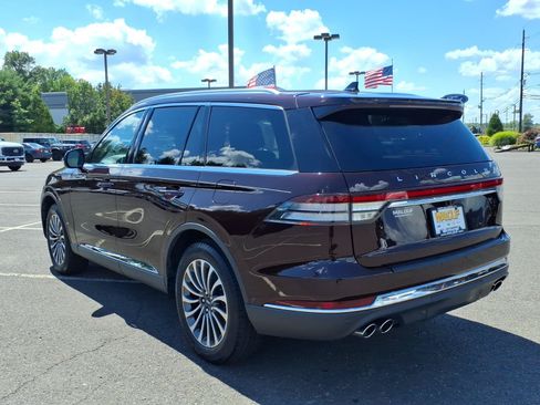 Used 2023 Lincoln Aviator Reserve w/ Equipment Group 201A AWD/4WD image 4
