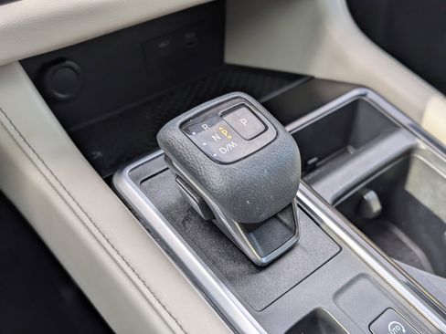 Used 2022 Nissan Pathfinder SL w/ Lighting Package (N92) image 34