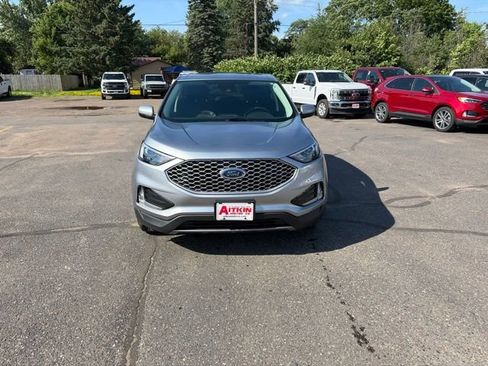 Used 2024 Ford Edge SEL w/ Convenience Package AWD/4WD image 2