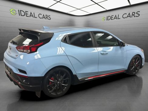 Used 2020 Hyundai Veloster N w/ Performance Package FWD image 5