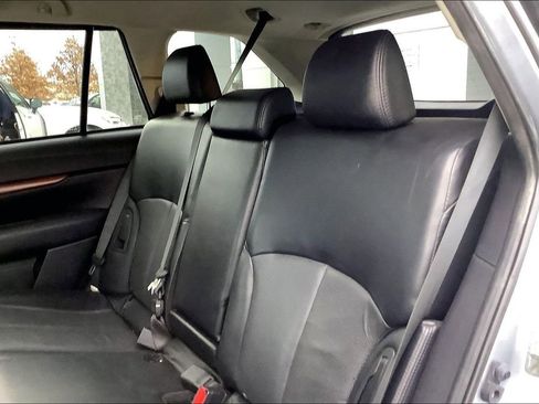 Used 2014 Subaru Outback 2.5i Limited w/ Moonroof Package image 28