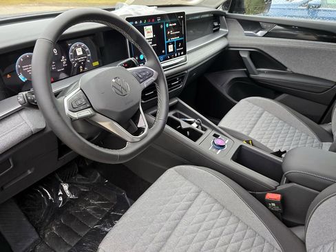 New 2026 Volkswagen Tiguan S FWD image 17