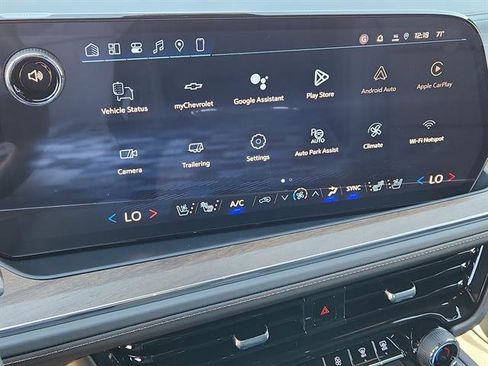 New 2026 Chevrolet Suburban High Country image 17