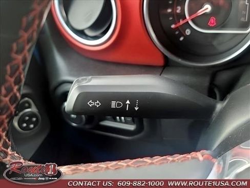 Used 2021 Jeep Wrangler Unlimited Rubicon image 32