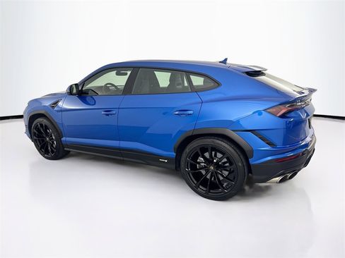 Used 2024 Lamborghini Urus S image 7
