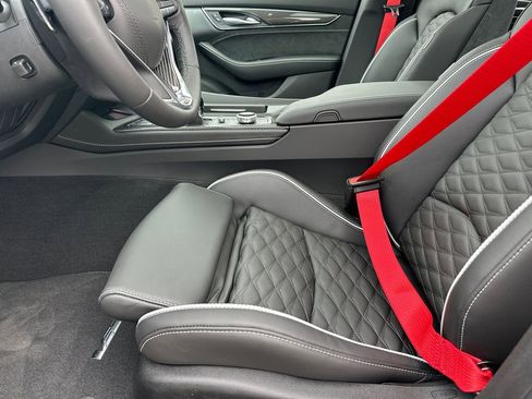 New 2026 Cadillac CT5 V image 9