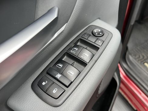 Used 2020 RAM 1500 Big Horn AWD/4WD image 15
