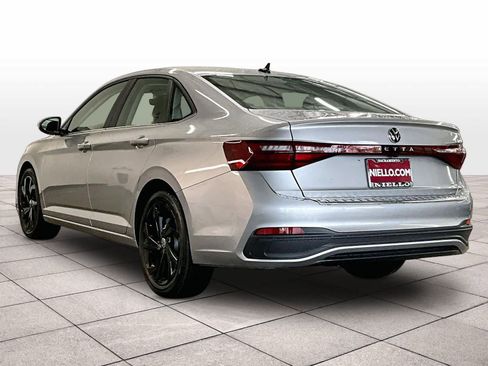New 2026 Volkswagen Jetta SE image 3