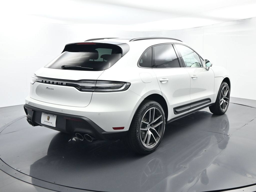 Certified 2026 Porsche Macan AWD/4WD image 14