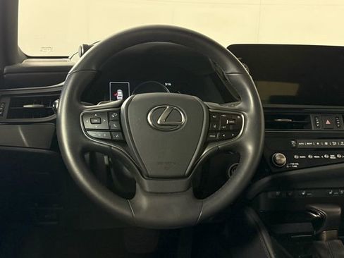Used 2025 Lexus ES 300h w/ Premium Package image 25