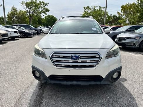 Used 2015 Subaru Outback 2.5i Premium AWD/4WD image 2