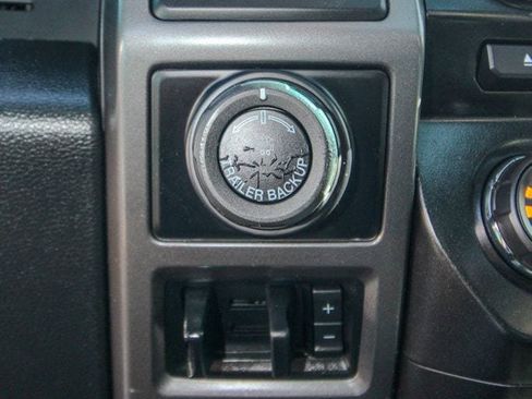 Used 2016 Ford F150 XLT w/ Equipment Group 302A Luxury AWD/4WD image 28