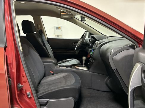 Used 2013 Nissan Rogue S AWD/4WD image 20