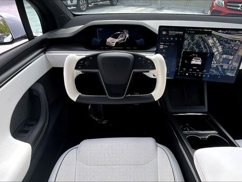 Used 2022 Tesla Model X Plaid AWD/4WD image 5