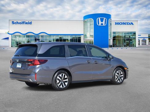 New 2026 Honda Odyssey EX-L image 3