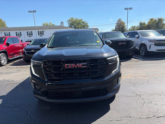 Used 2025 GMC Acadia Elevation w/ Elevation Premium Package FWD image 12