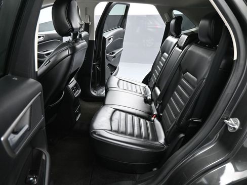Certified 2017 Ford Edge SEL w/ Equipment Group 201A image 19