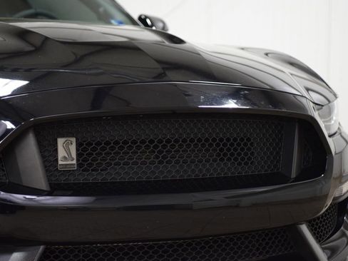 Used 2020 Ford Mustang Shelby GT350 w/ Technology Package RWD image 11