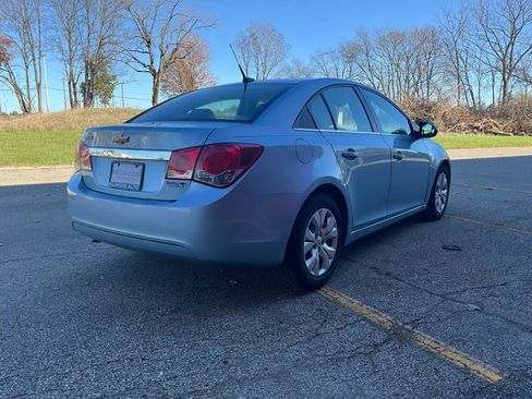 Used 2012 Chevrolet Cruze LS FWD image 5