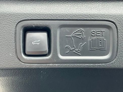 Used 2019 Ford Expedition Platinum RWD image 22