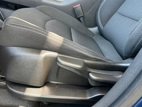 Used 2022 GMC Terrain SLE w/ LPO, Floor Liner Package image 17