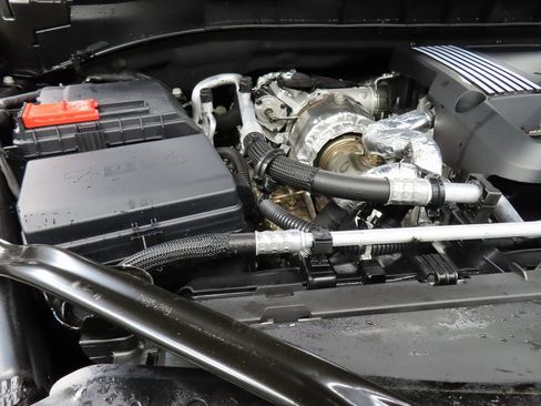 Used 2024 Chevrolet Tahoe High Country image 32