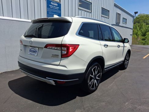 Used 2019 Honda Pilot Touring image 10