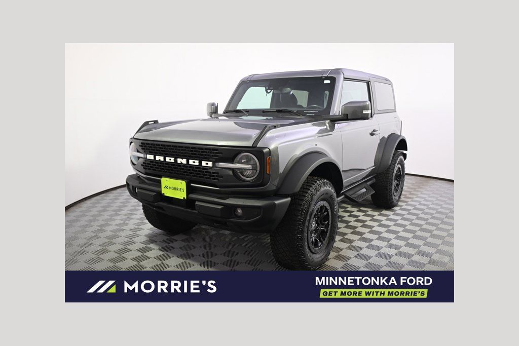 Used 2023 Ford Bronco Outer Banks w/ Sasquatch Package AWD/4WD image 1