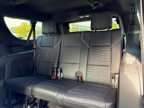 New 2026 Cadillac Escalade ESV Platinum Sport w/ LPO, ONYX Package image 11