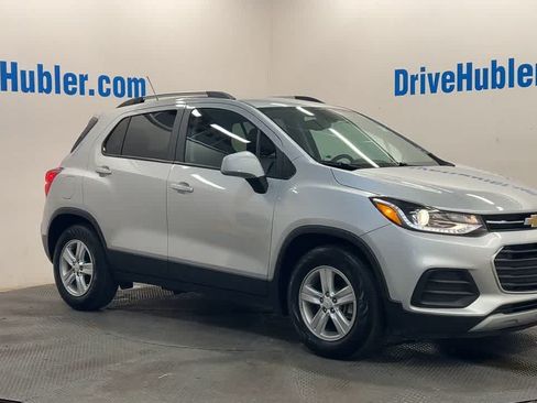 Used 2021 Chevrolet Trax LT FWD image 3