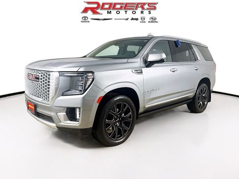 Used 2023 GMC Yukon Denali w/ Max Trailering Package image 3