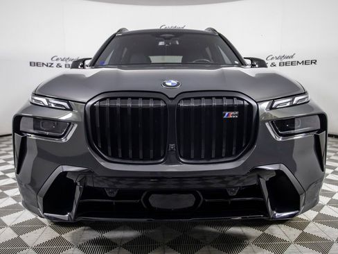 Used 2025 BMW X7 M60i w/ Executive Package image 7