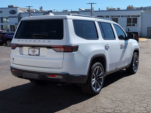 Used 2022 Jeep Wagoneer Series III w/ Premium Group I image 7