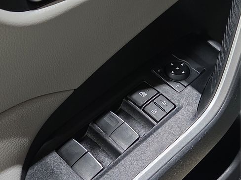 Used 2023 Toyota RAV4 XLE Premium FWD image 19