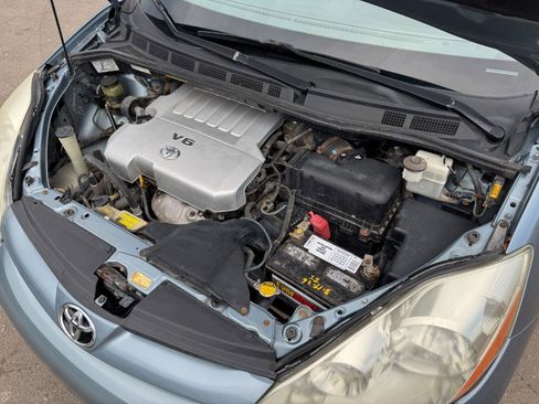 Used 2009 Toyota Sienna XLE FWD image 23