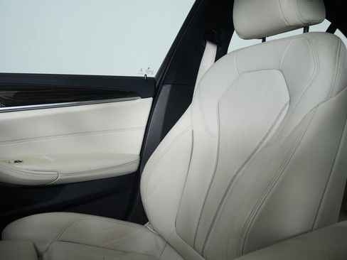 Used 2018 BMW 540i image 28