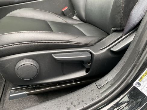 Used 2024 MAZDA MAZDA3 s FWD image 14