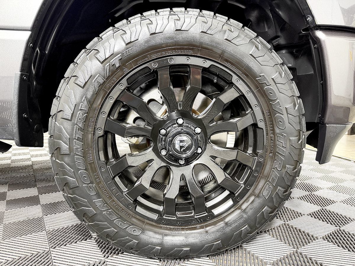 Used 2023 RAM 1500 Laramie AWD/4WD image 32