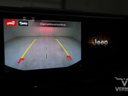 New 2024 Jeep Wrangler Sahara w/ Technology Group image 39