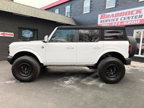 Used 2022 Ford Bronco Outer Banks image 3
