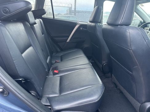 Used 2014 Toyota RAV4 Limited image 9